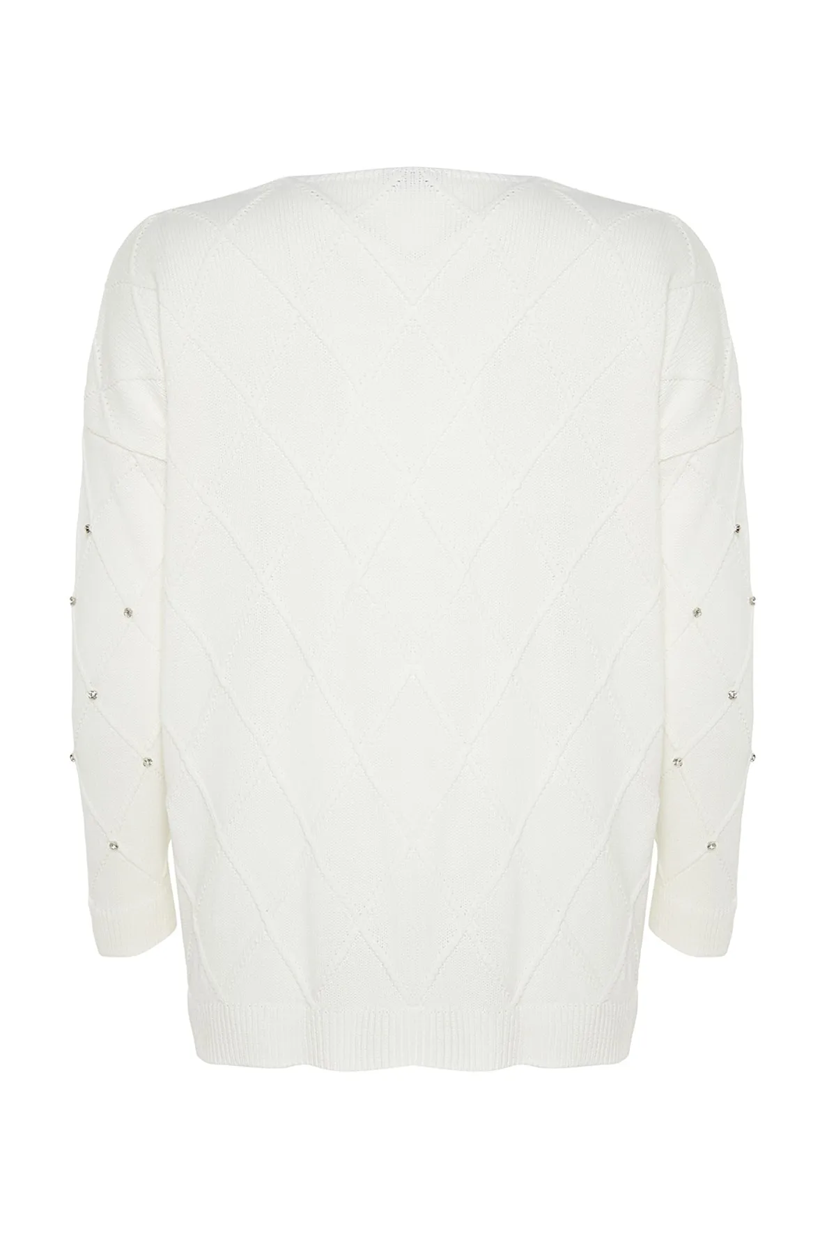 Trendyol Curve  Ecrufarbener Strickpullover mit Steinstickerei TBBAW24AN00031