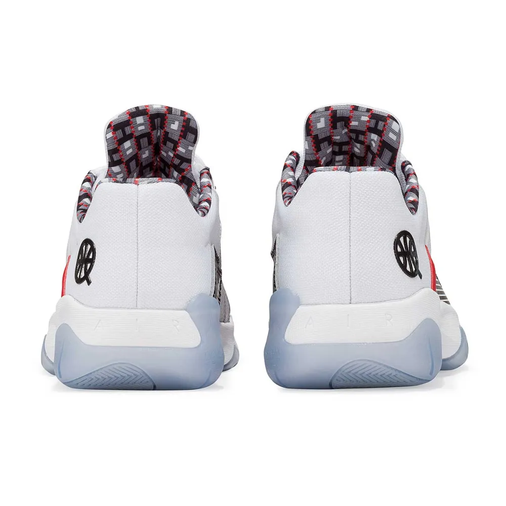 NIKE JORDAN 11 CMFT Low Quai 54 Air DJ4893-106 / weiss