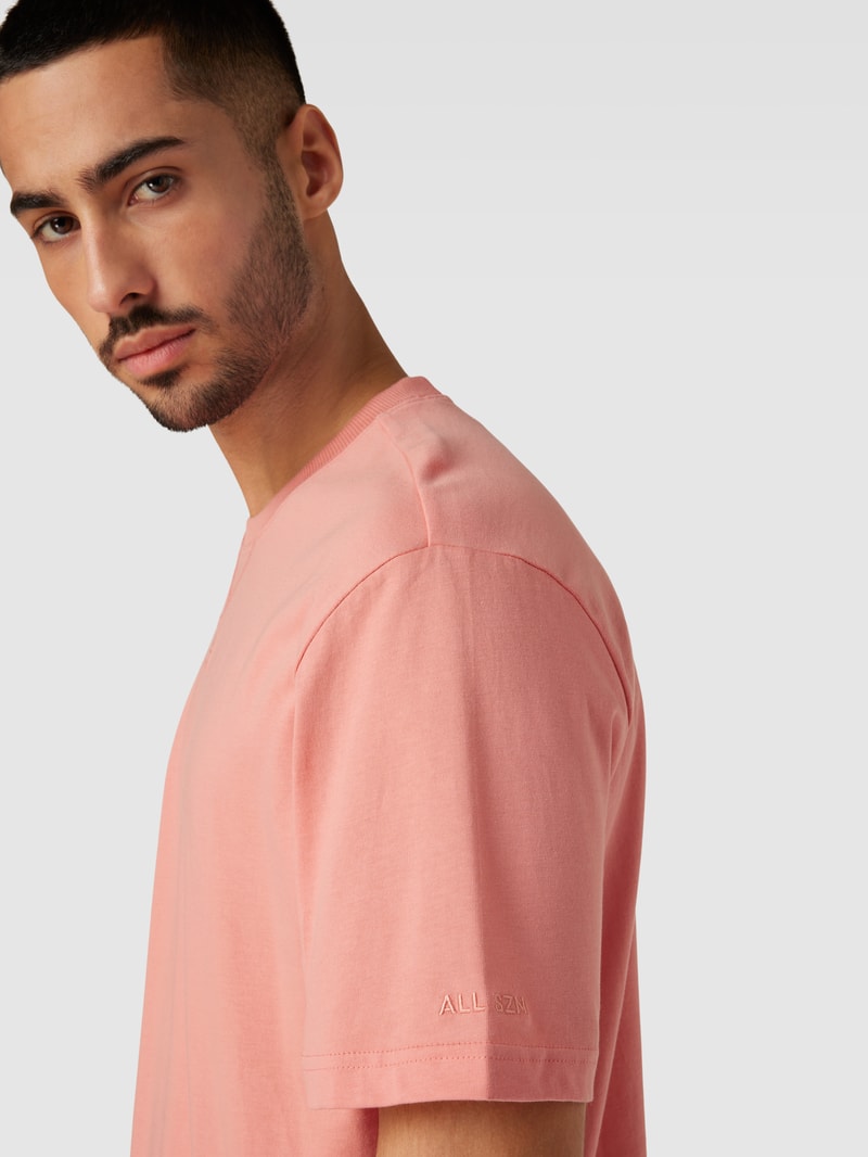 T-Shirt mit Label-Stitching in koralle