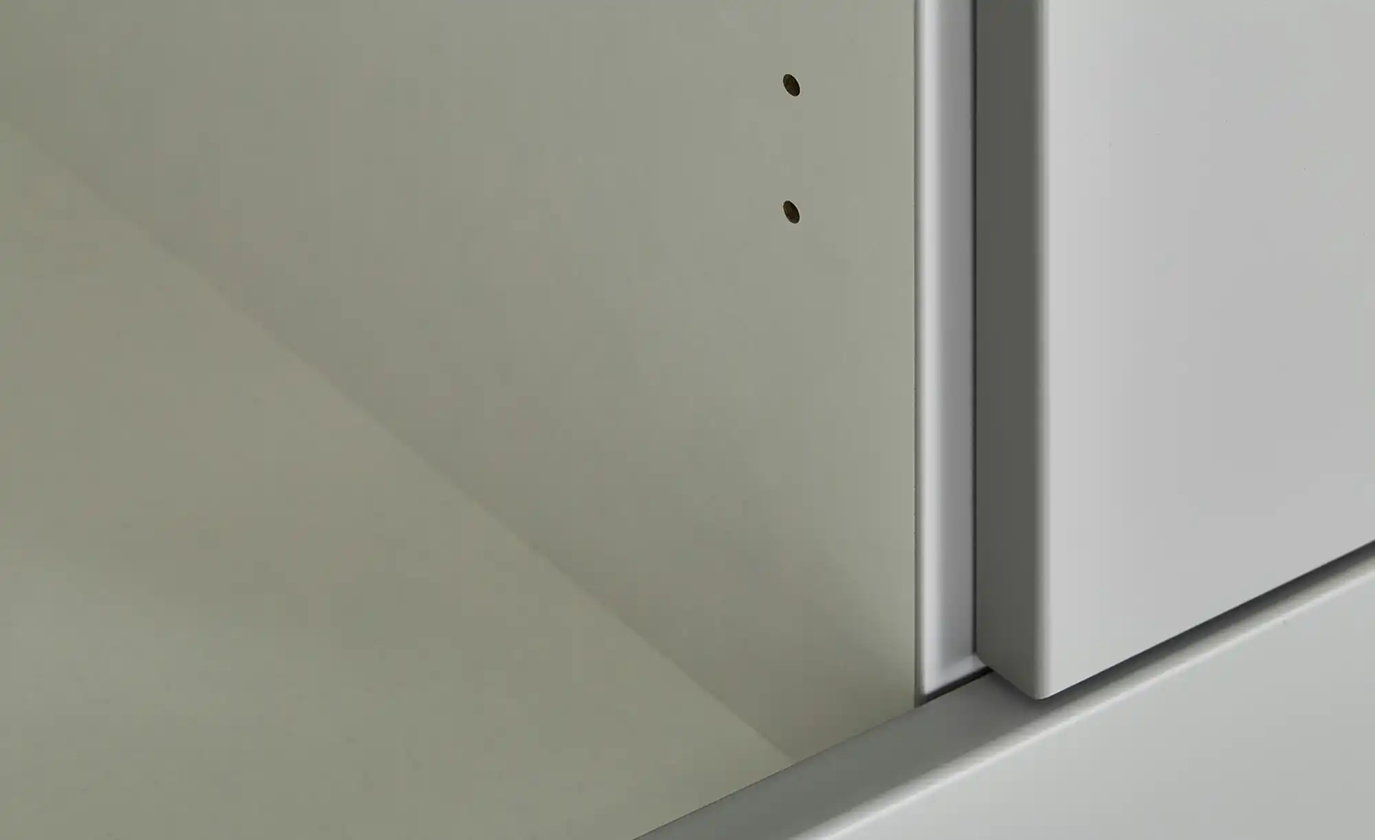 Kleiderschrank