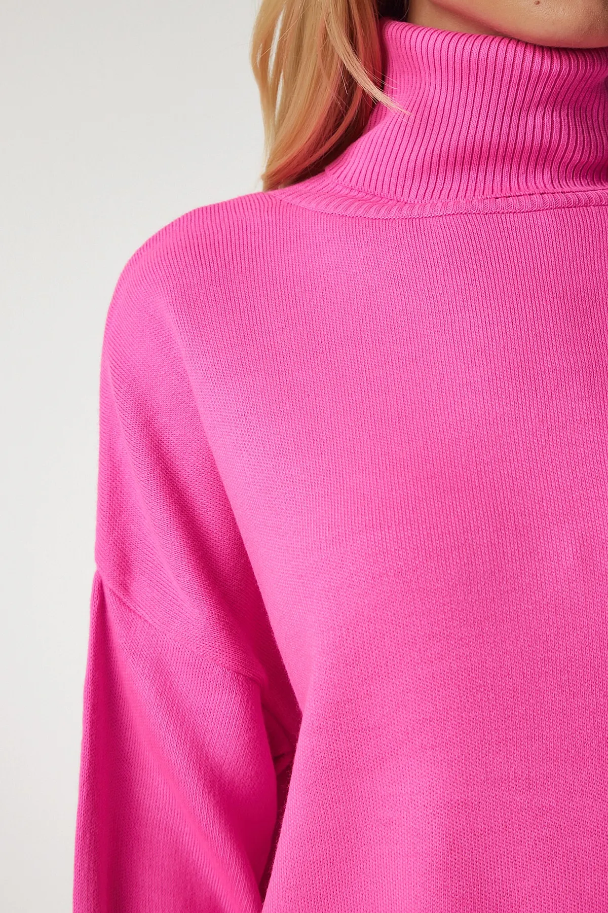 Happiness İstanbul  Rosa Rollkragenpullover in Übergröße für Damen BV00084
