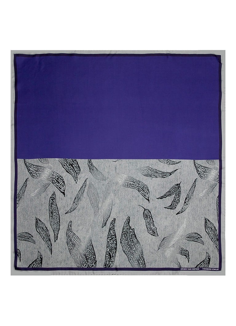 Szalik Voodoo Chile autorstwa Driesa Van Notena – szalik jedwabny 75 x 75 cm