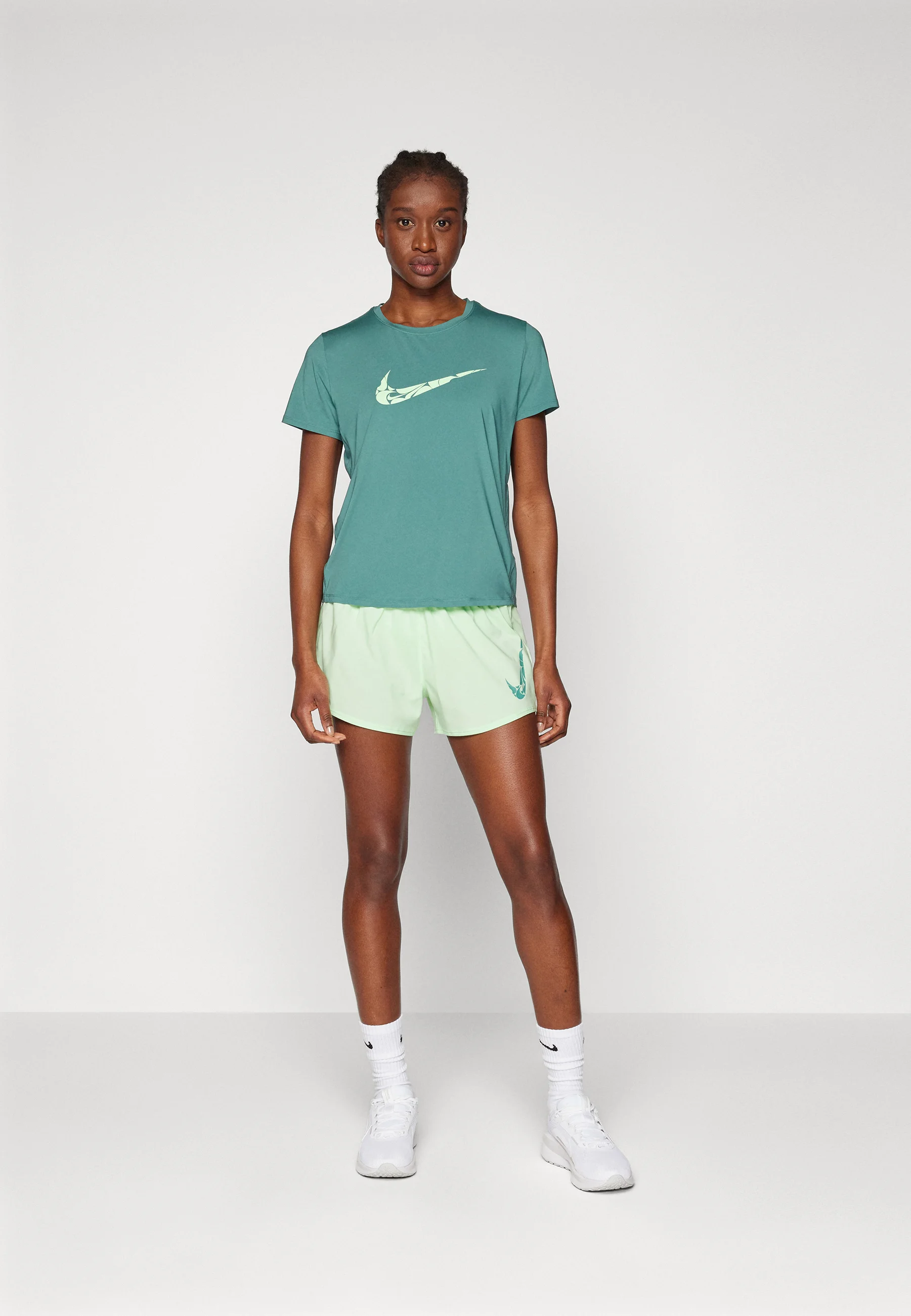 Nike Performance ONE - Pantalones cortos deportivos