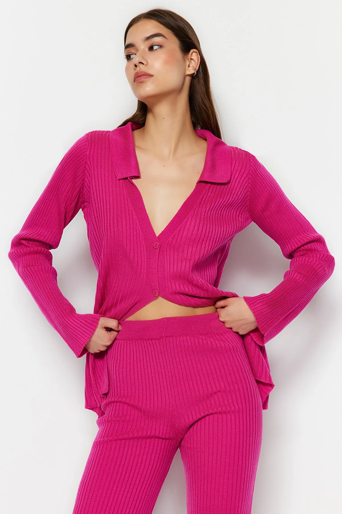 Trendyol Collection  Fuchsia Basic Strickoberteil und -unterteil im Set mit Polokragen TWOAW23AU00007