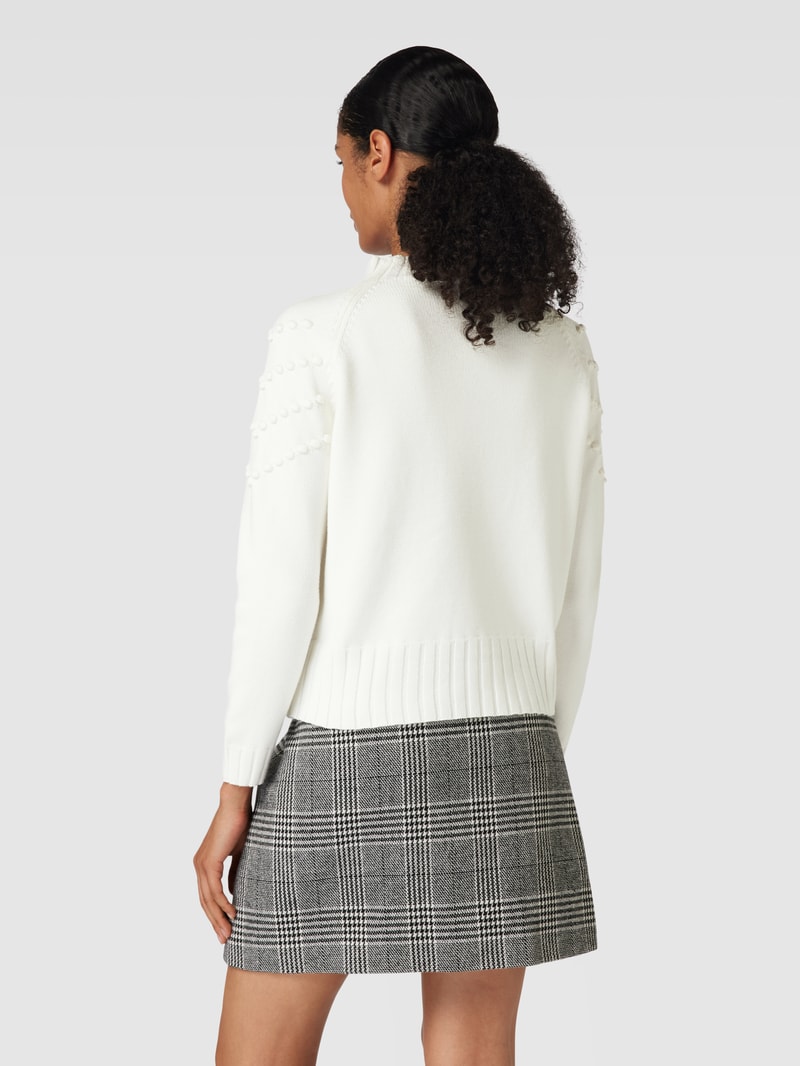 Strickpullover mit Stehkragen in offwhite
