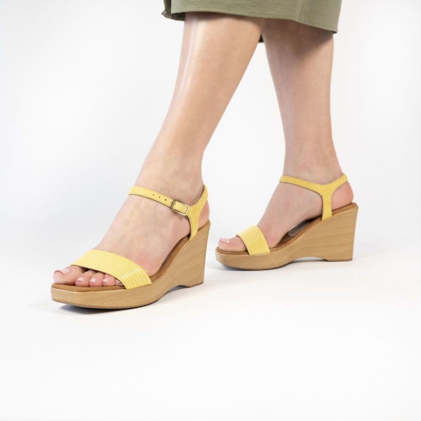 Unisa  RITA 22 - Jaune Pastel