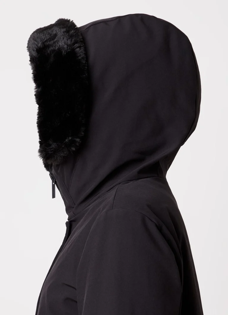Zateplená parka Woolrich Firth s péřovou výplní a kapucí
