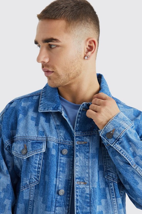 Kastige Camouflage Jeansjacke mit Laser-Print