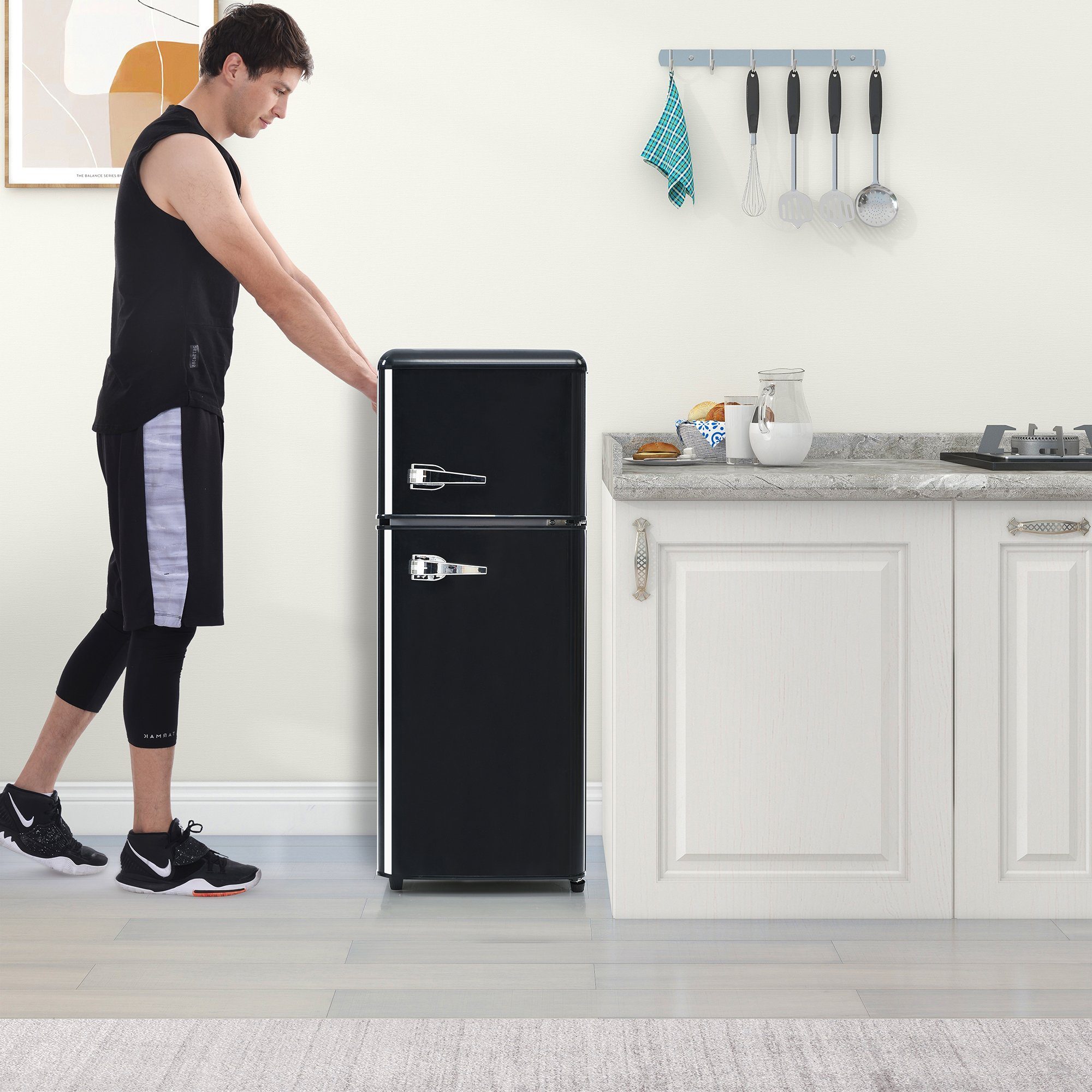 Ulife Kühl-/Gefrierkombination BCD-102, 105.5 cm hoch, 45.5 cm breit, höhenverstellbare Füße, Gefrierfach 28L, Kühlfach 64L, -27° ∽ 13°
