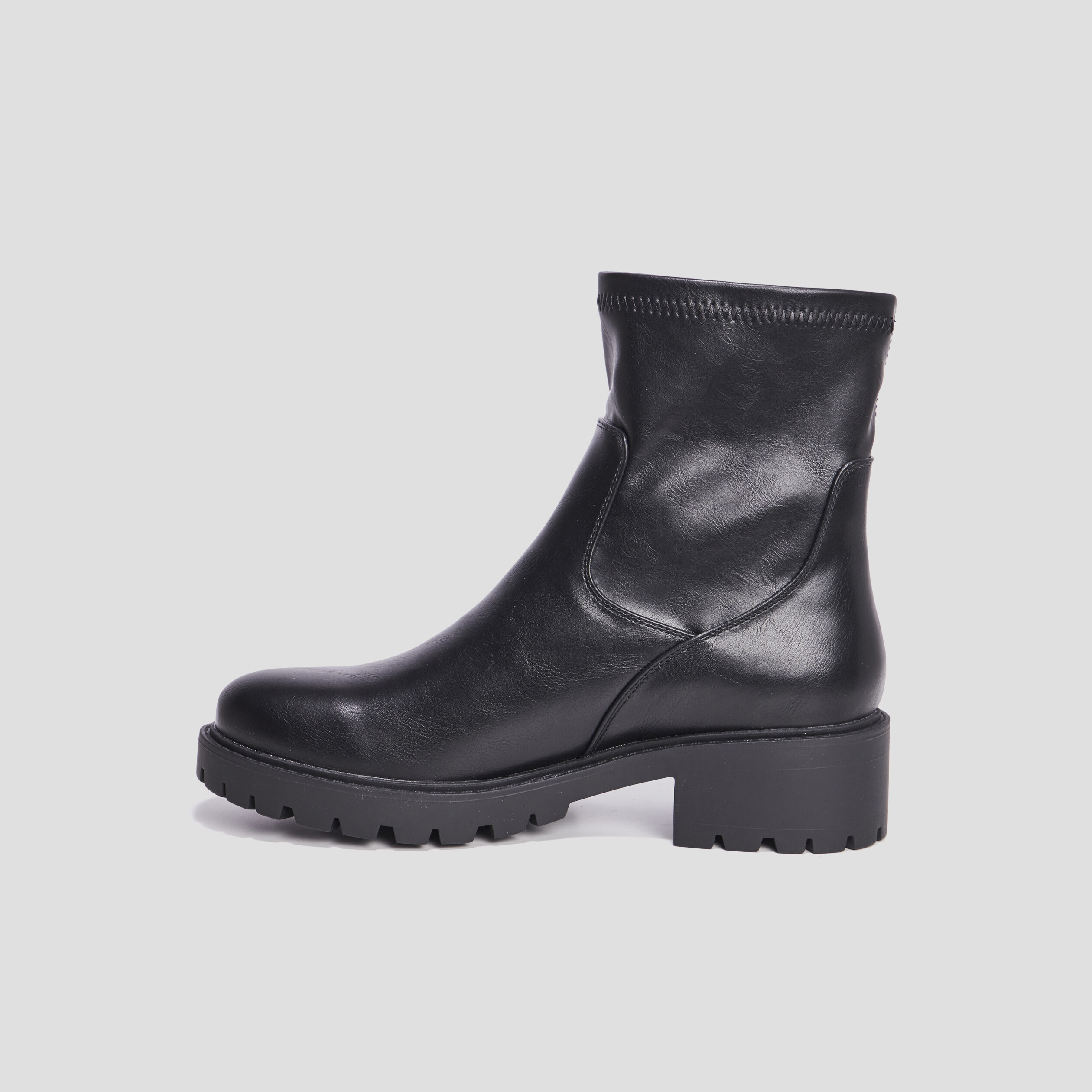 Bottines ranger crantées noir femme | La Halle