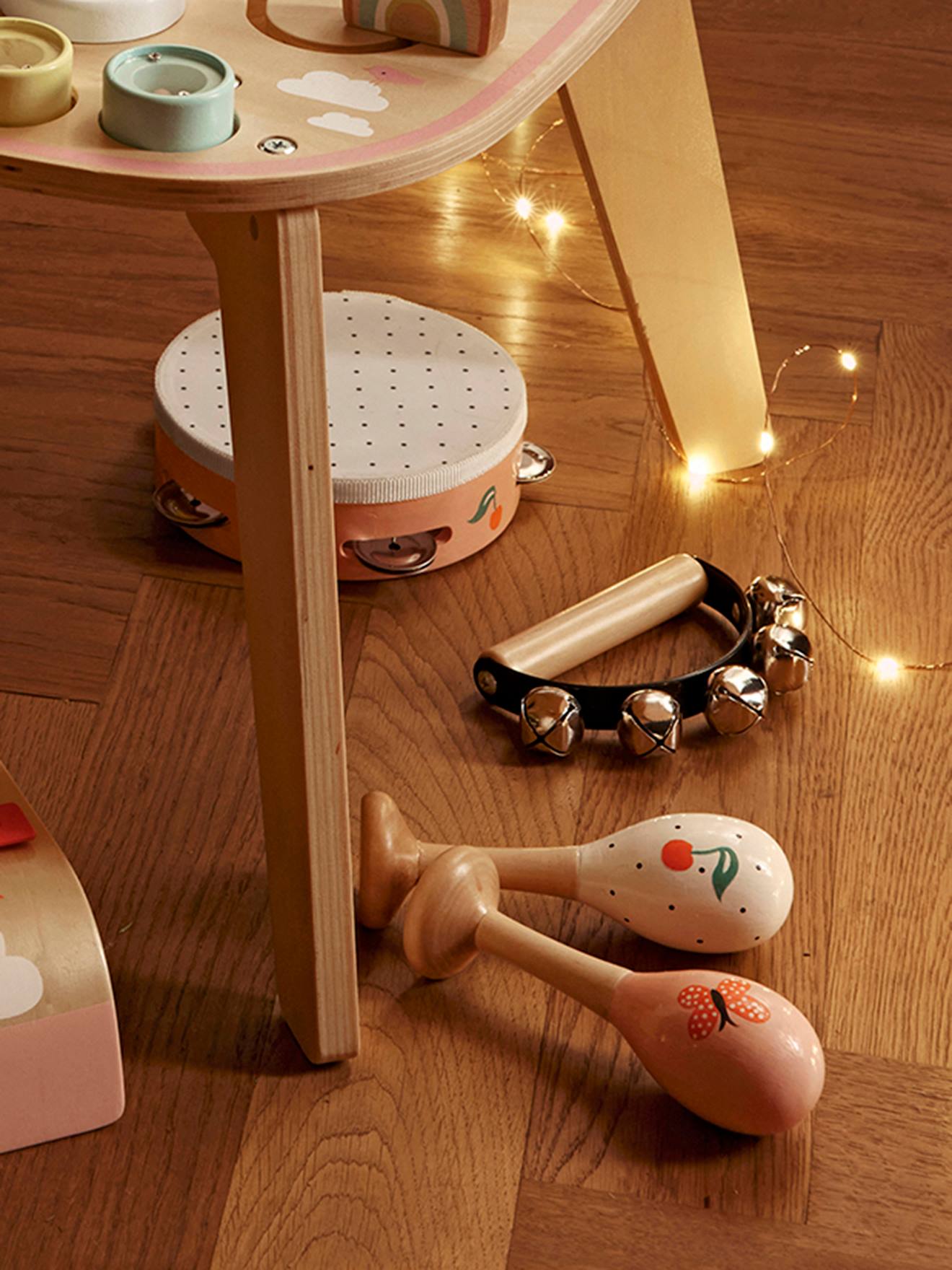 Set 3 instruments : maracas, tambourin, grelots en bois FSC® bébé cerise
