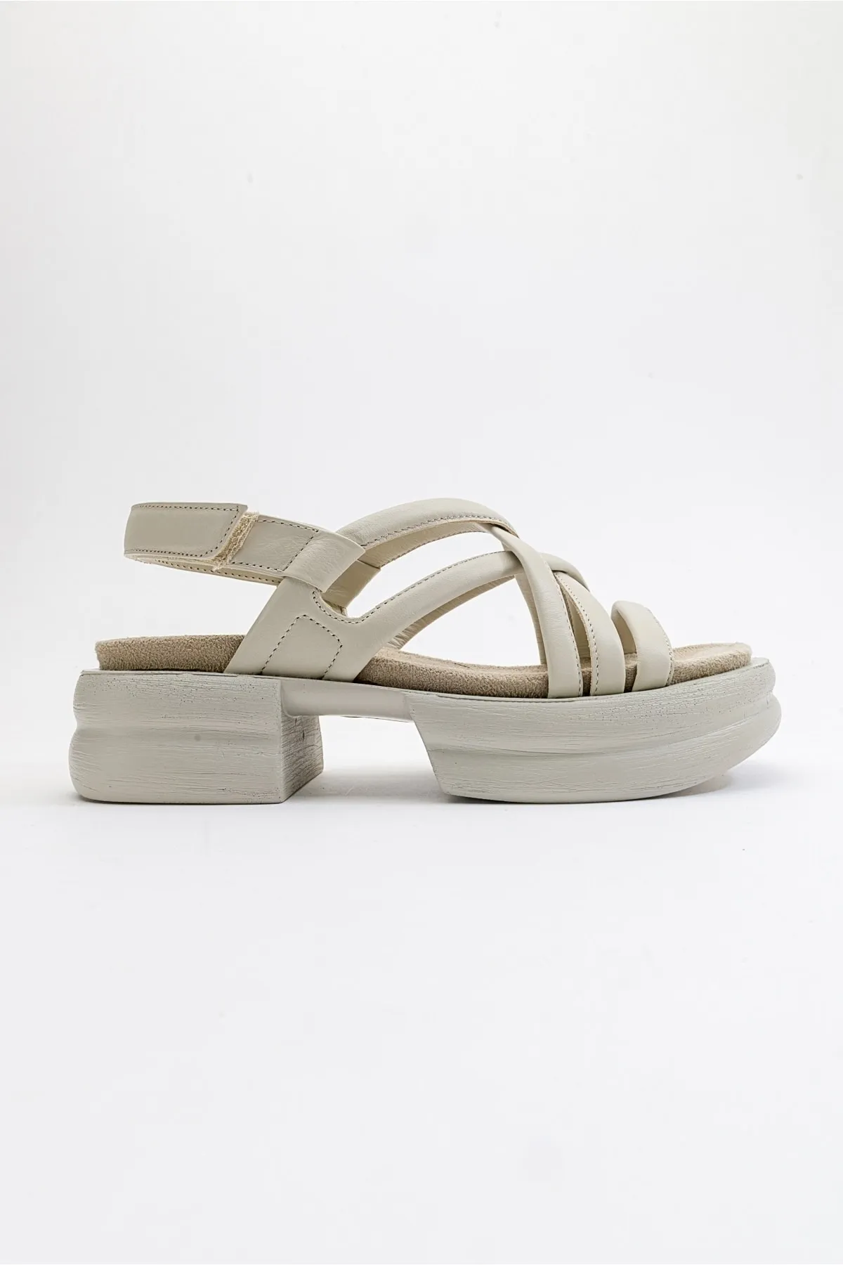 LuviShoes  Senza Beige Skin Echtleder Damensandalen