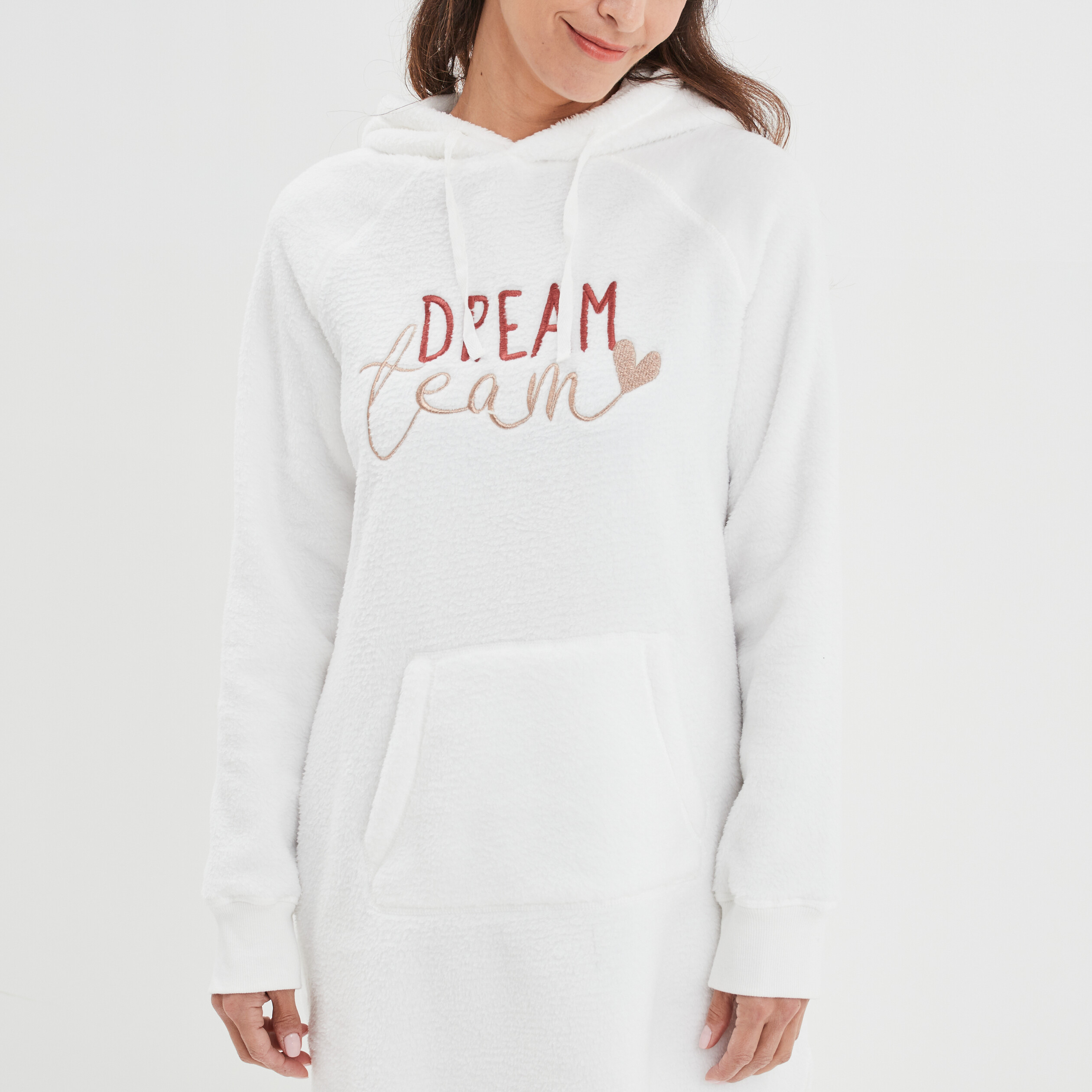 Chemise de nuit sweat effet peluche blanc femme | La Halle