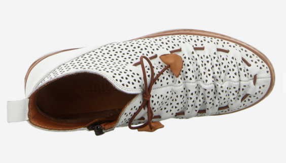 MANITU Klassische Slipper weiss Bei diesem formschönen Schuh der Marke M