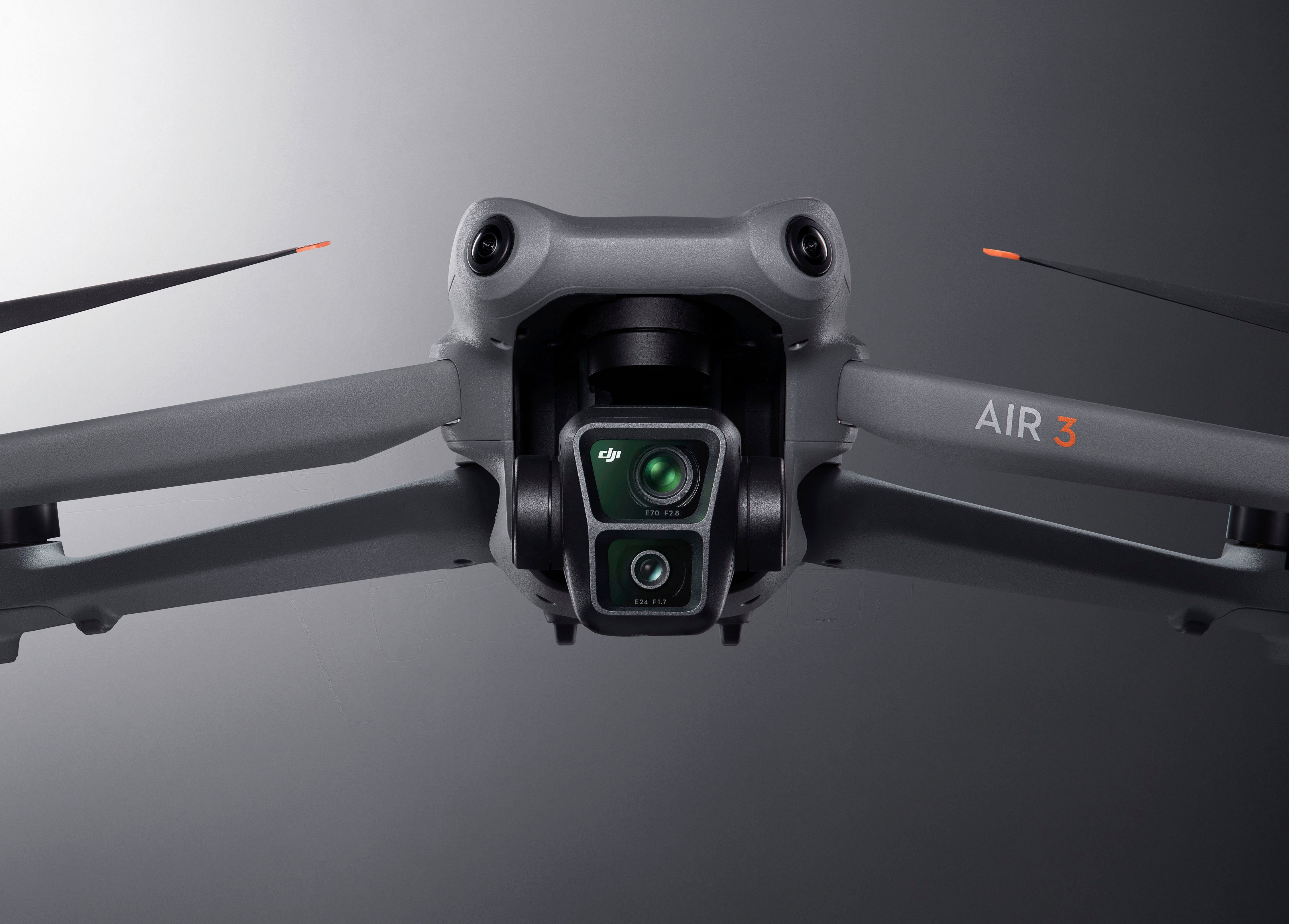 DJI Air 3 Fly More Combo (DJI RC-N2) Drohne (4K Ultra HD)