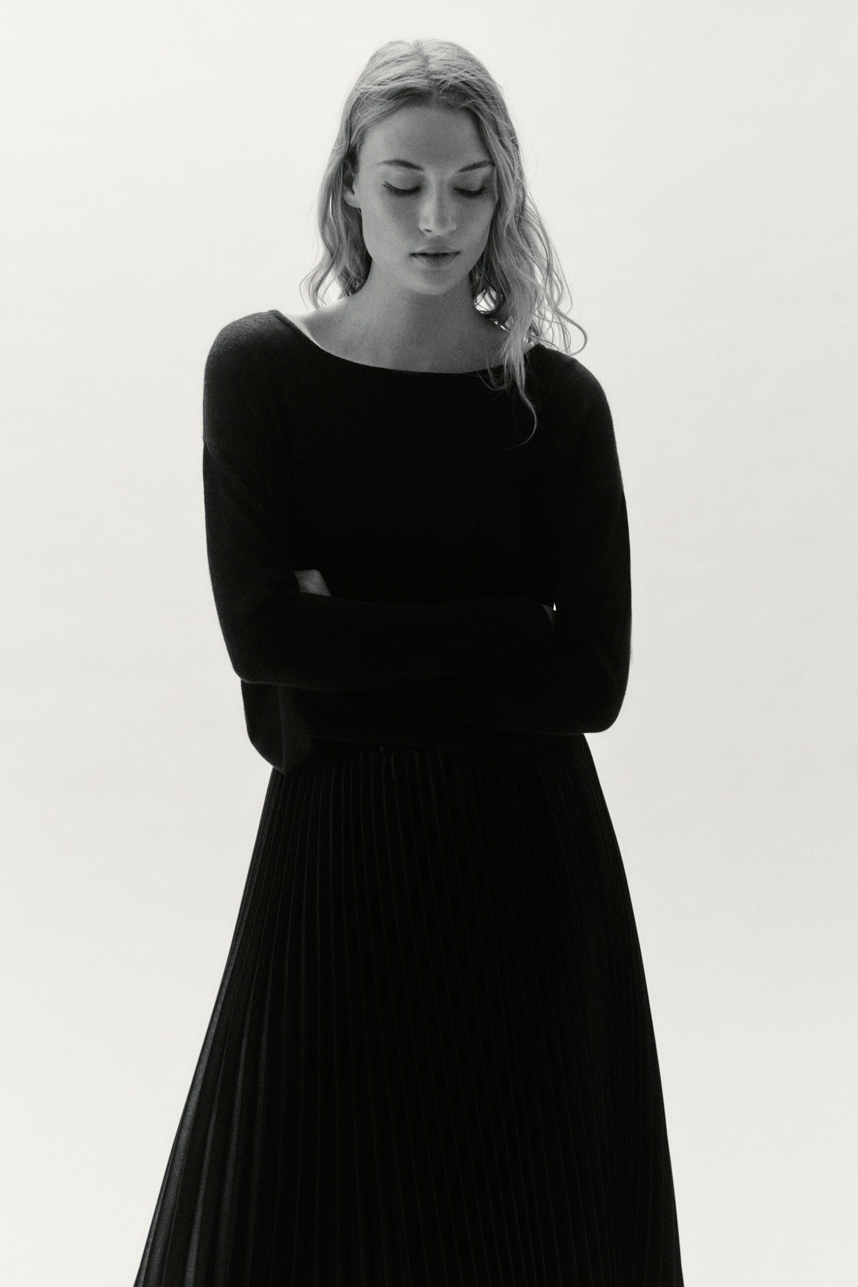 pull laura noir femme