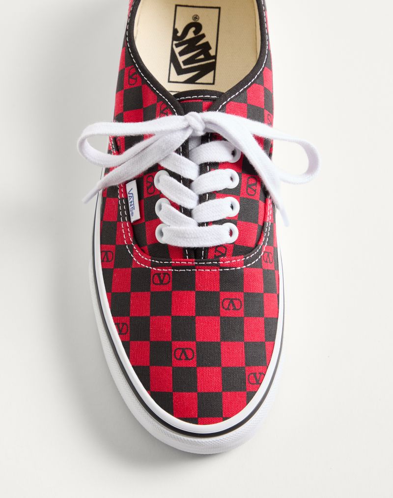 Tênis de cano baixo Valentino Garavani e Vans em tecido com estampa xadrez VLogo