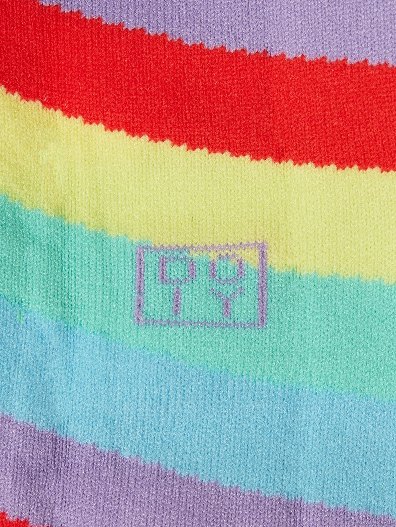 Socken mit Streifenmuster in hellblau