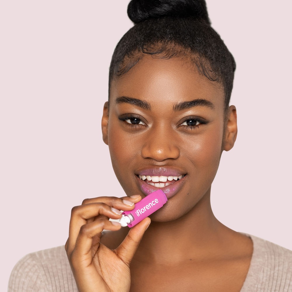 florence by mills Oh Whale! Tinted Lip Balm - Dragonfruit& Grape Baume à lèvres teinté