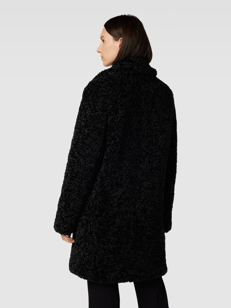 Mantel aus Teddyfell in schwarz