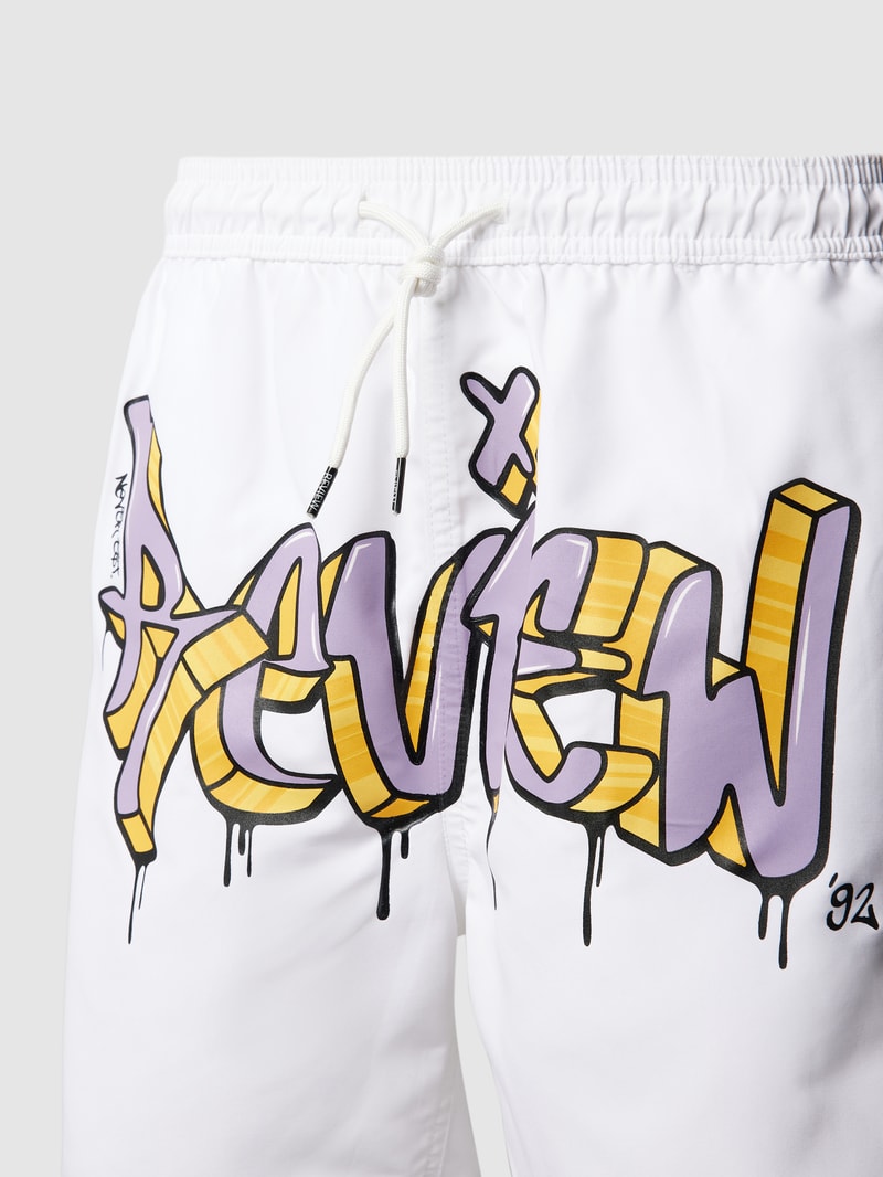 Badehose mit Label-Print in weiß
