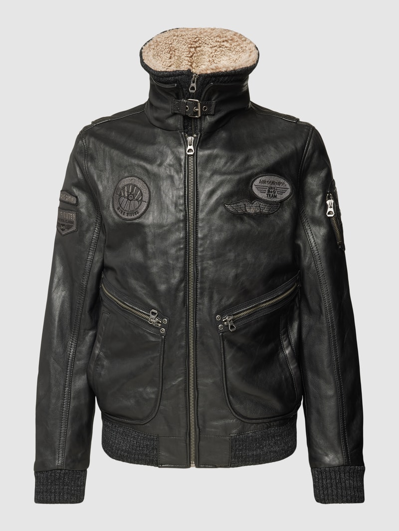 Jacke mit Label-Patch in schwarz