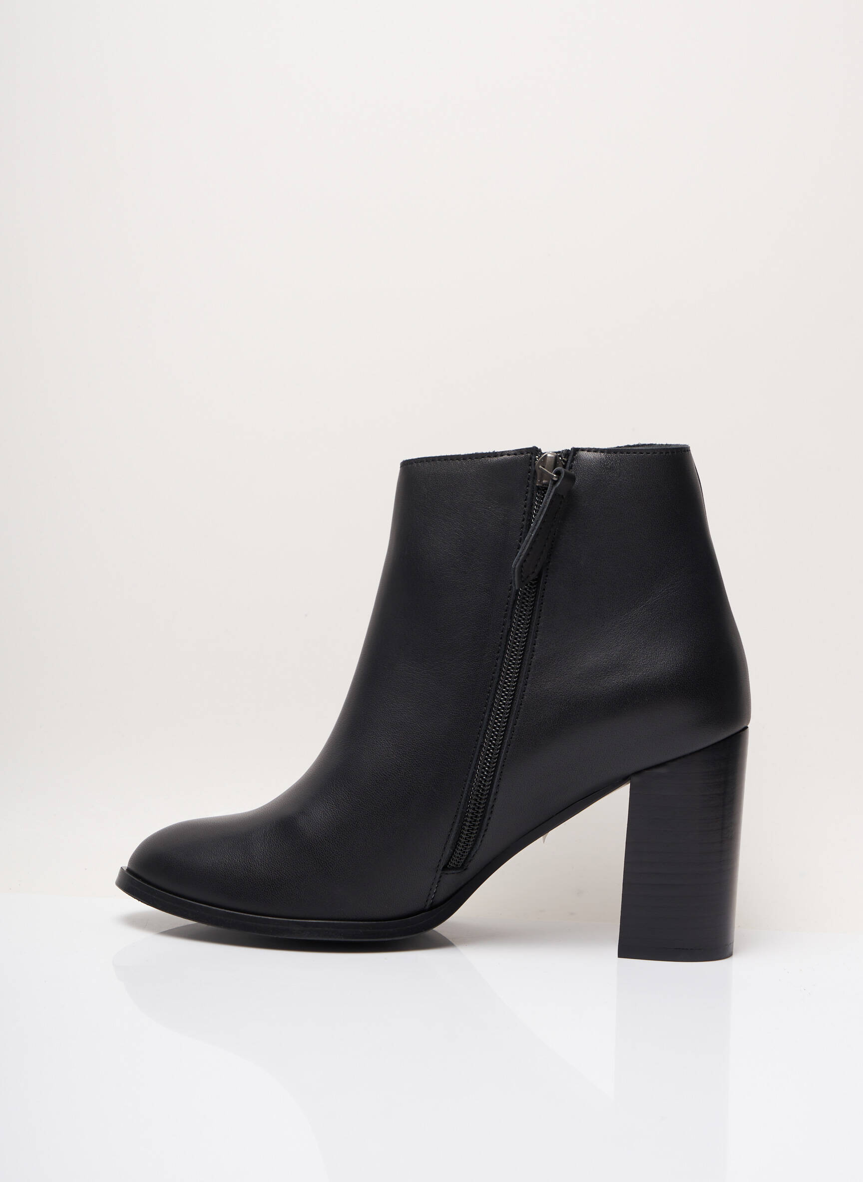 Anonymous Copenhagen Bottines Femme couleur noir