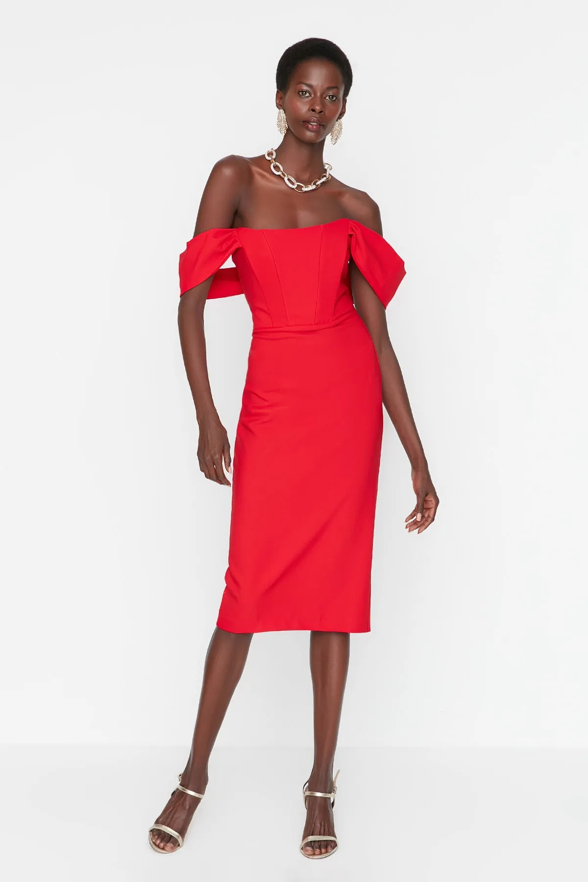 Trendyol Collection  Rotes, gefüttertes, gewebtes Korsett-Abendkleid mit detailliertem Ausschnitt TPRSS22EL00097