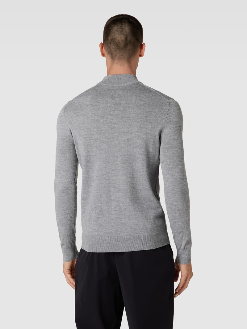 Strickpullover mit Rollkragen in hellgrau meliert