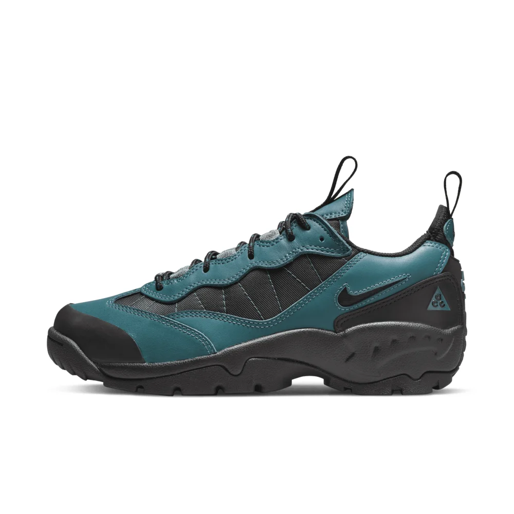 Nike ACG Air Mada DM3004-001 / schwarz
