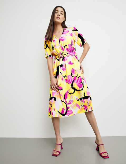 Leichtes Blusenkleid mit V-Ausschnitt