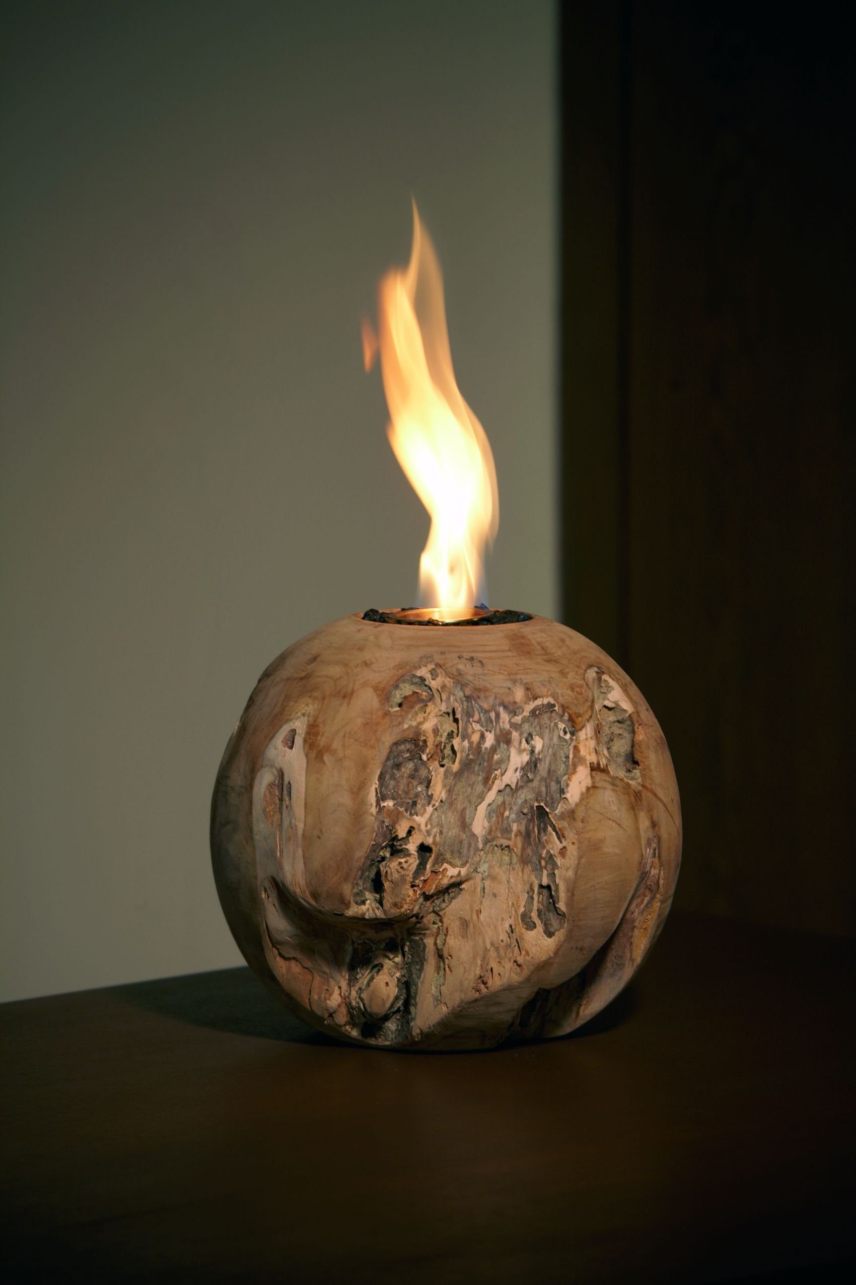 Home Feeling Feuerschale Feuerkugel aus Teakholz 30 cm Ø Tischfeuer