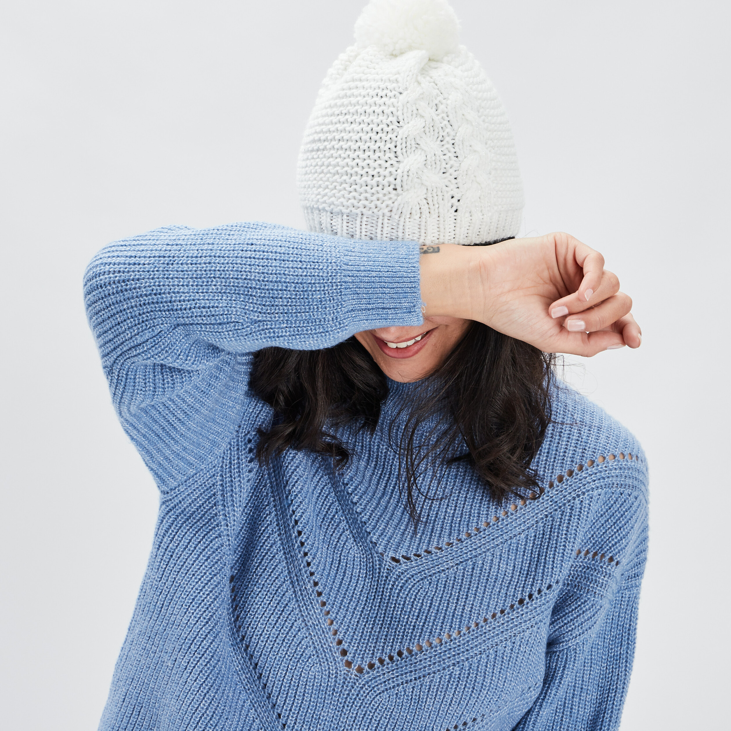 Bonnet à pompons ecru femme | La Halle