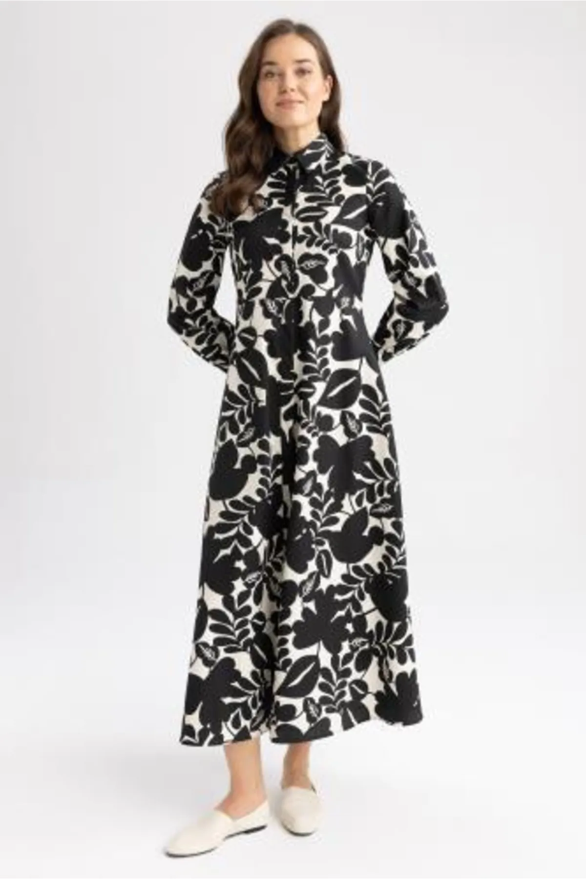 DeFacto  Langarm-Maxikleid mit Hemdkragen und Blumenmuster