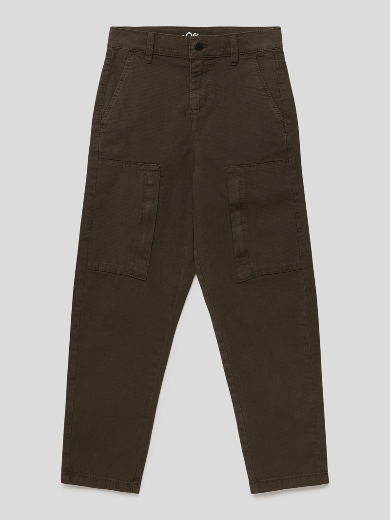 Slim Fit Cargohose mit aufgesetzten Taschen in khaki
