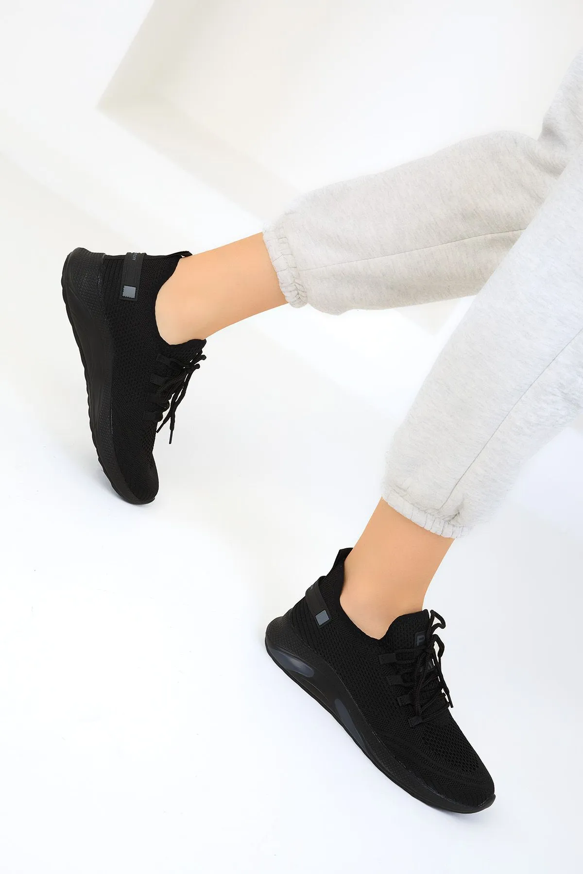 SOHO  Schwarz-Schwarze Damen Sneakers 16884
