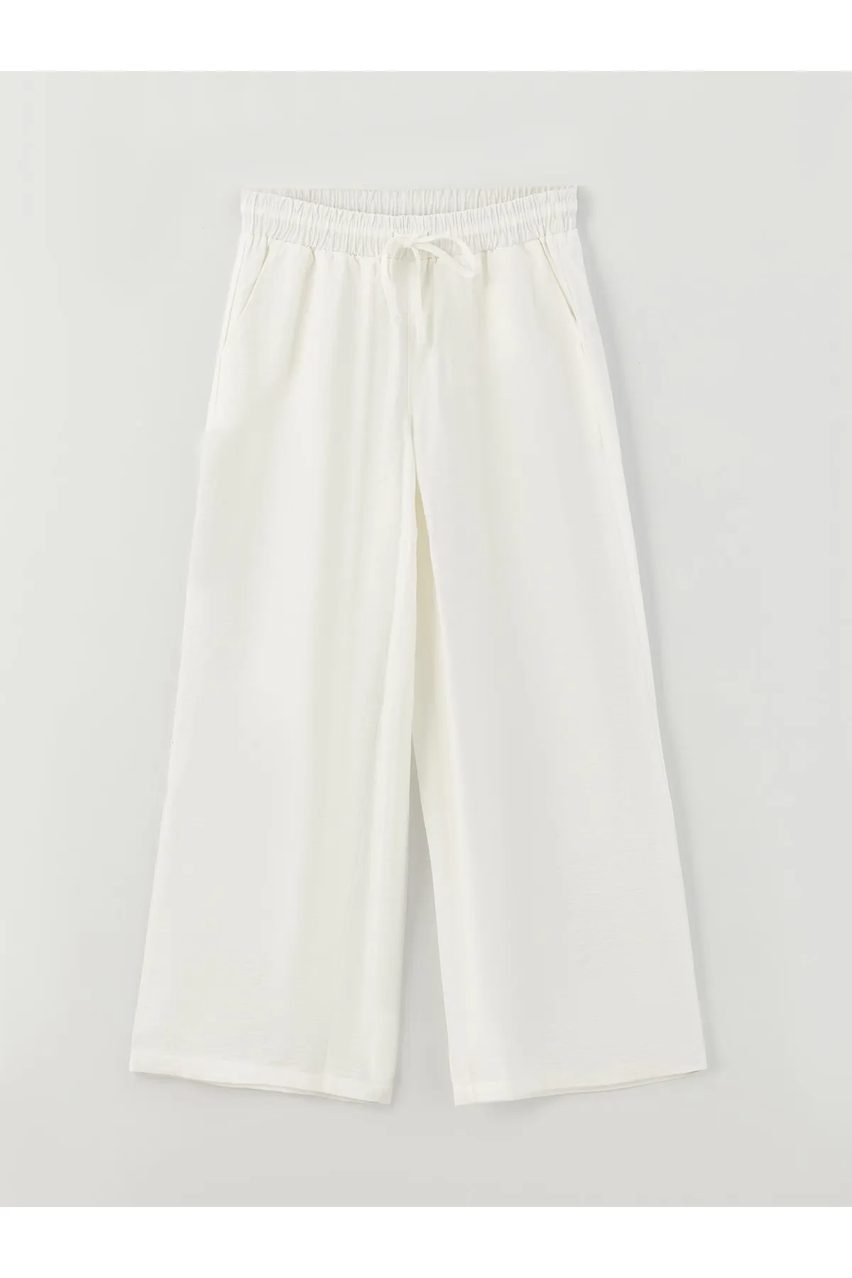 LC Waikiki  Elastische Taille, gerade, bequeme Damenhose mit weitem Bein