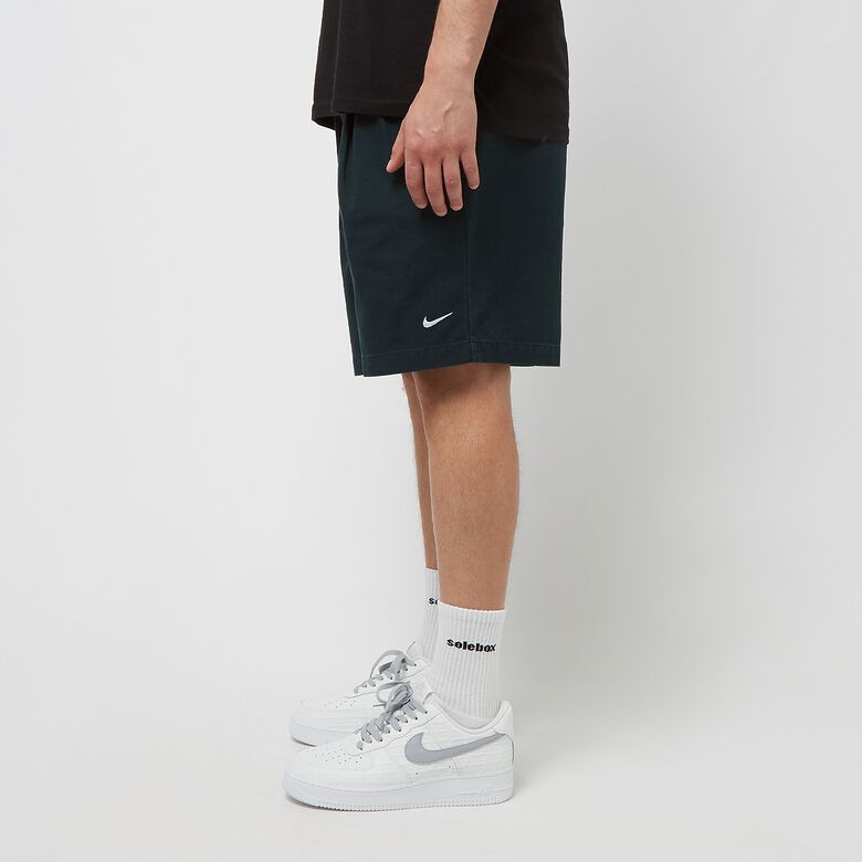 NIKE Life Pleated Chino Short black/white