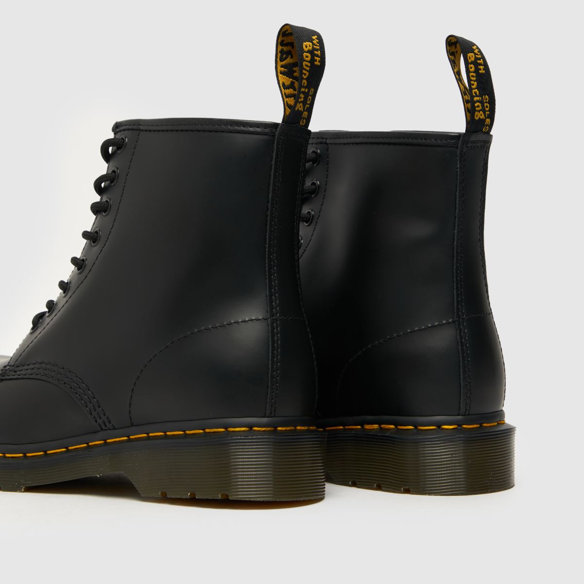 Dr. Martens 1460-as csizma fekete színben
