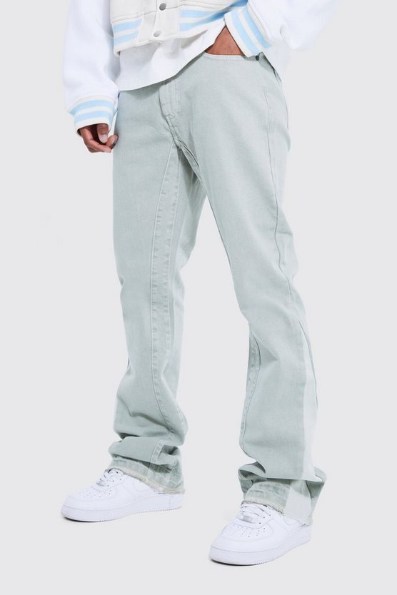 Slim-Fit Schlagjeans mit Detail