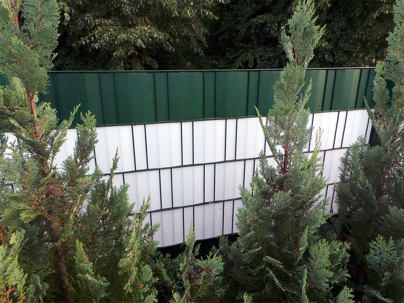 Plantiflex Sichtschutzstreifen Sichtschutz Rolle 35m blickdicht PVC Zaunfolie Sichtschutzfolie Windschutz für Doppelstabmatten Zaun Sichtschutzrolle