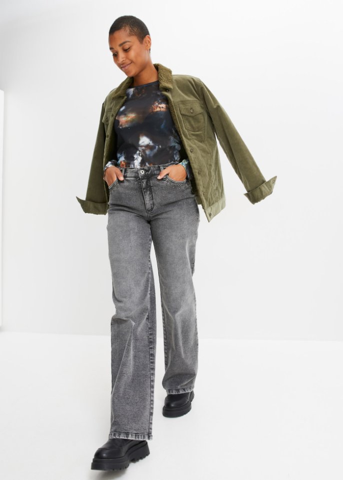 Marlene Jeans mit Nietenbesatz