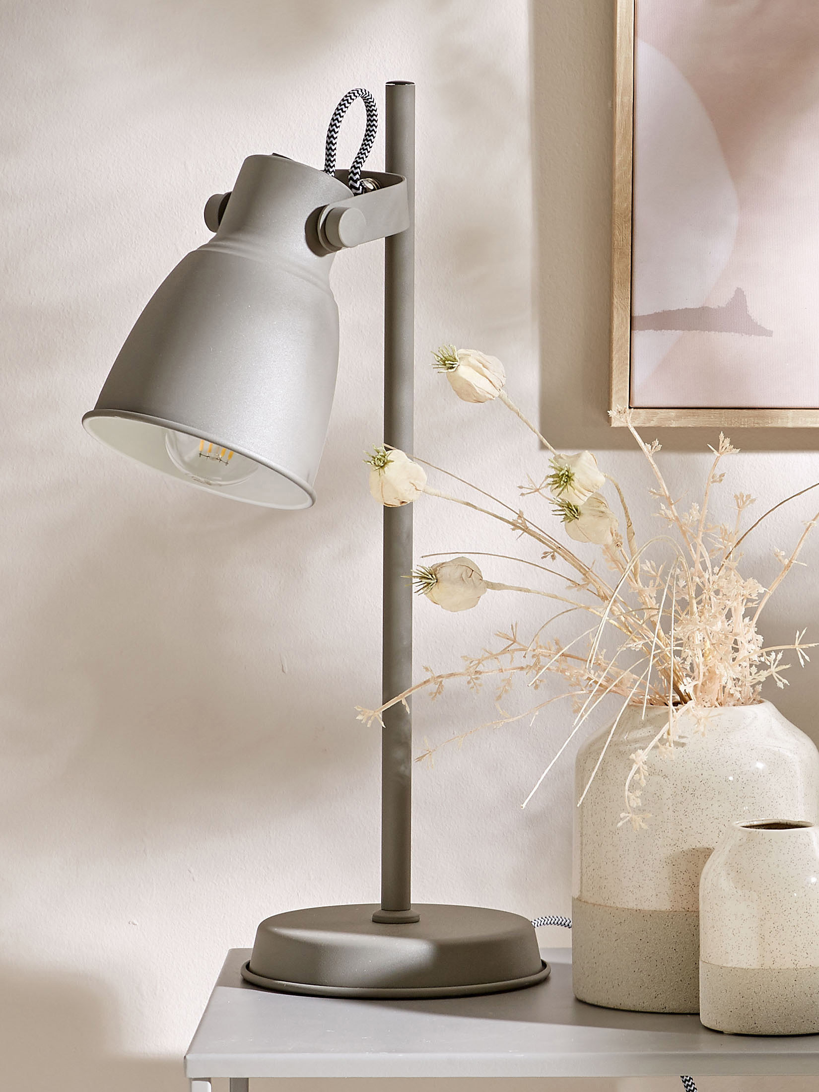 Timelessi Tischleuchte, Sand Grey