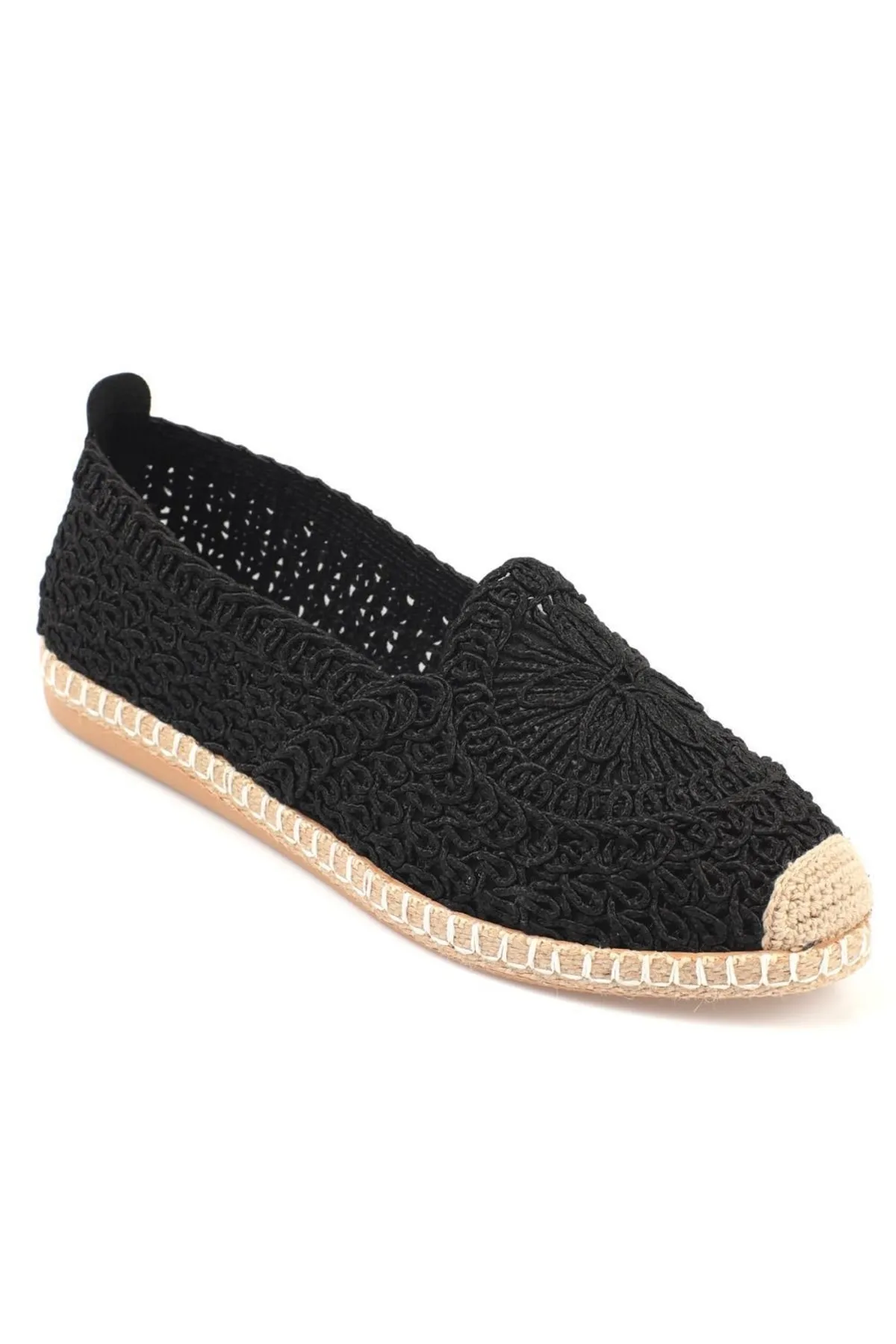 Capone Outfitters  Capone Damen-Espadrille zum Hineinschlüpfen mit ovaler Zehenpartie und Blumenmotiv in Schwarz