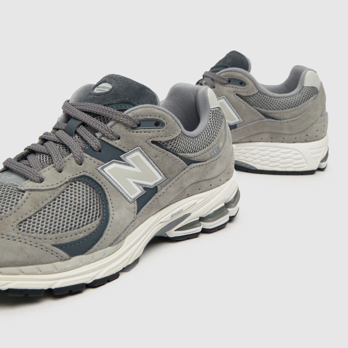New Balance 2002r träningsskor i vitt och grått
