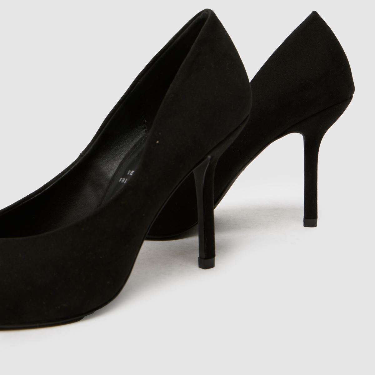 Schuh – Sylvia Point Court – Svarta högklackade skor