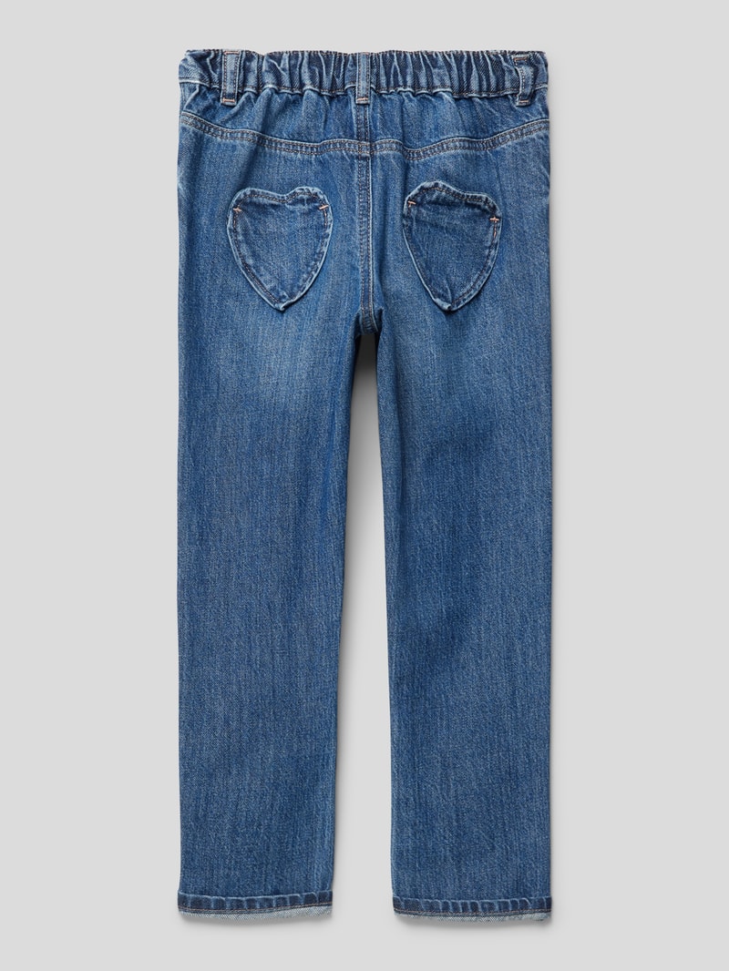 Mom Fit Jeans mit Patches in blau