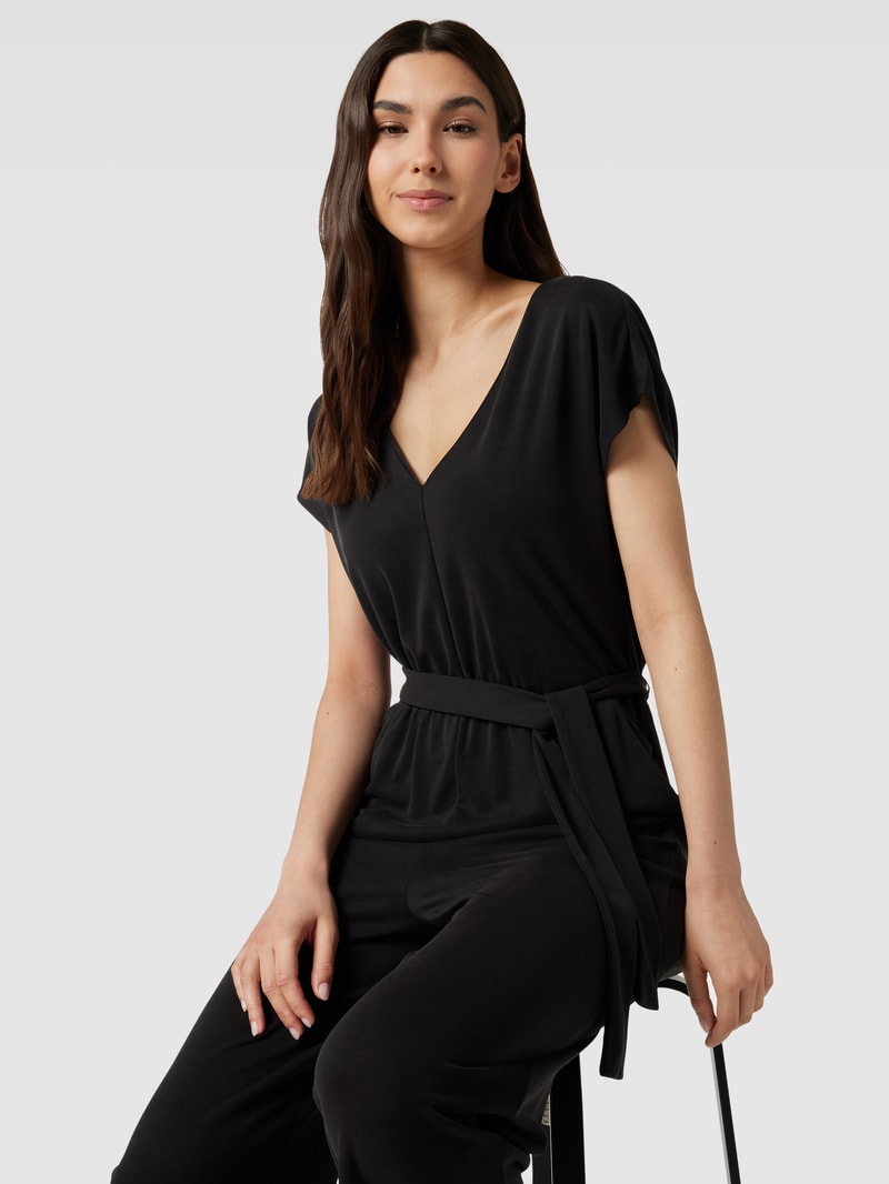 Jumpsuit mit Bindegürtel in schwarz