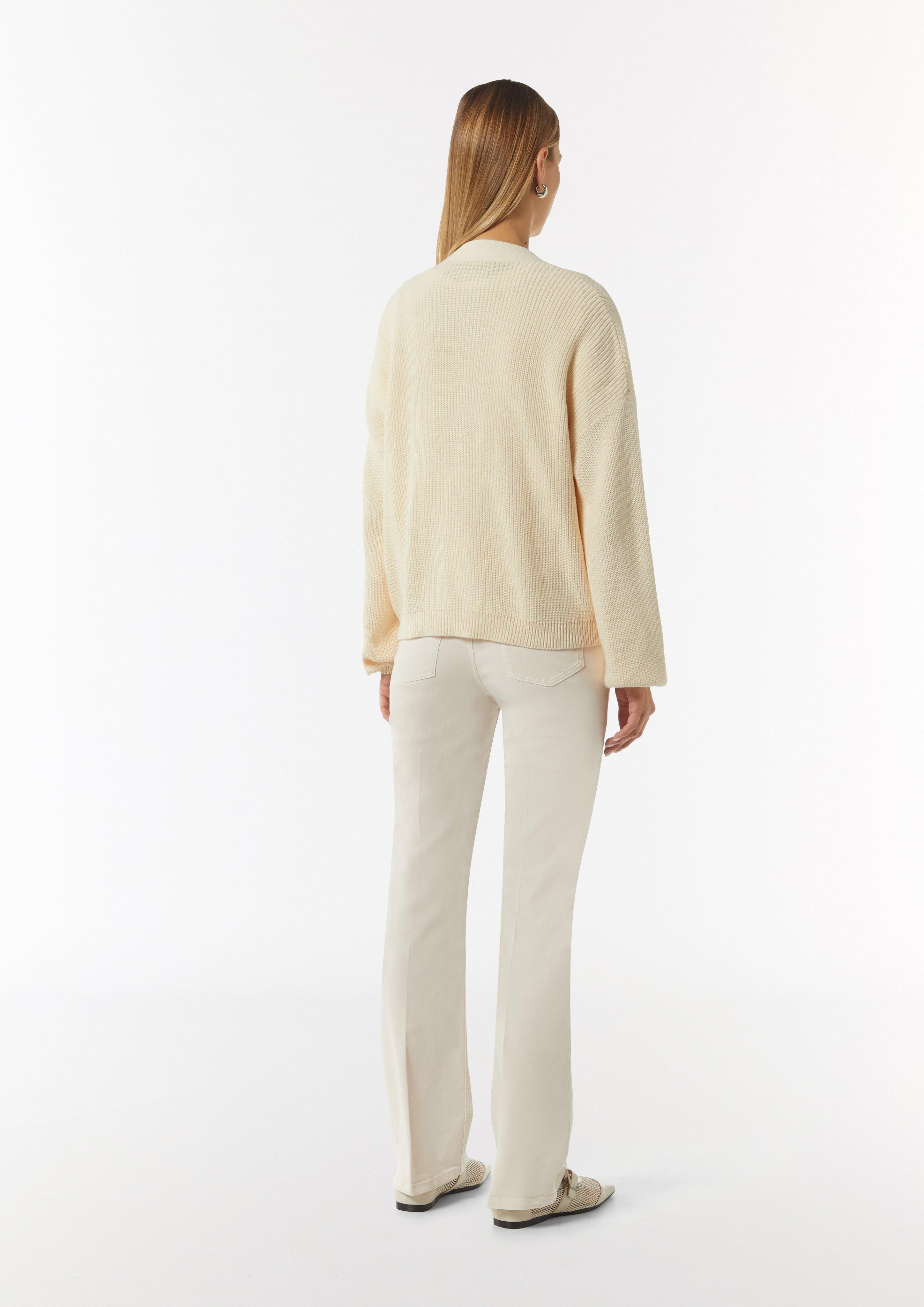 Strukturierter Cardigan mit überschnittenen Schultern - creme