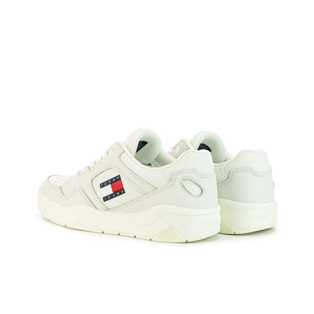 Tommy Hilfiger New Basket EN02524-YBL / weiss